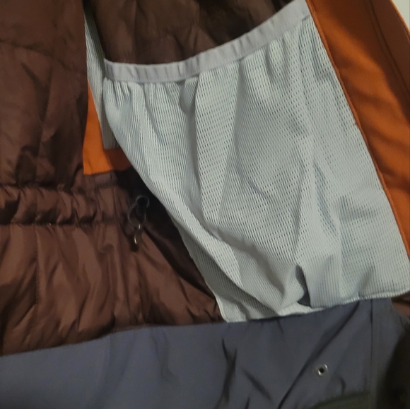 Mountain Hardwear Firefall Jacket - Picture 11 of 12